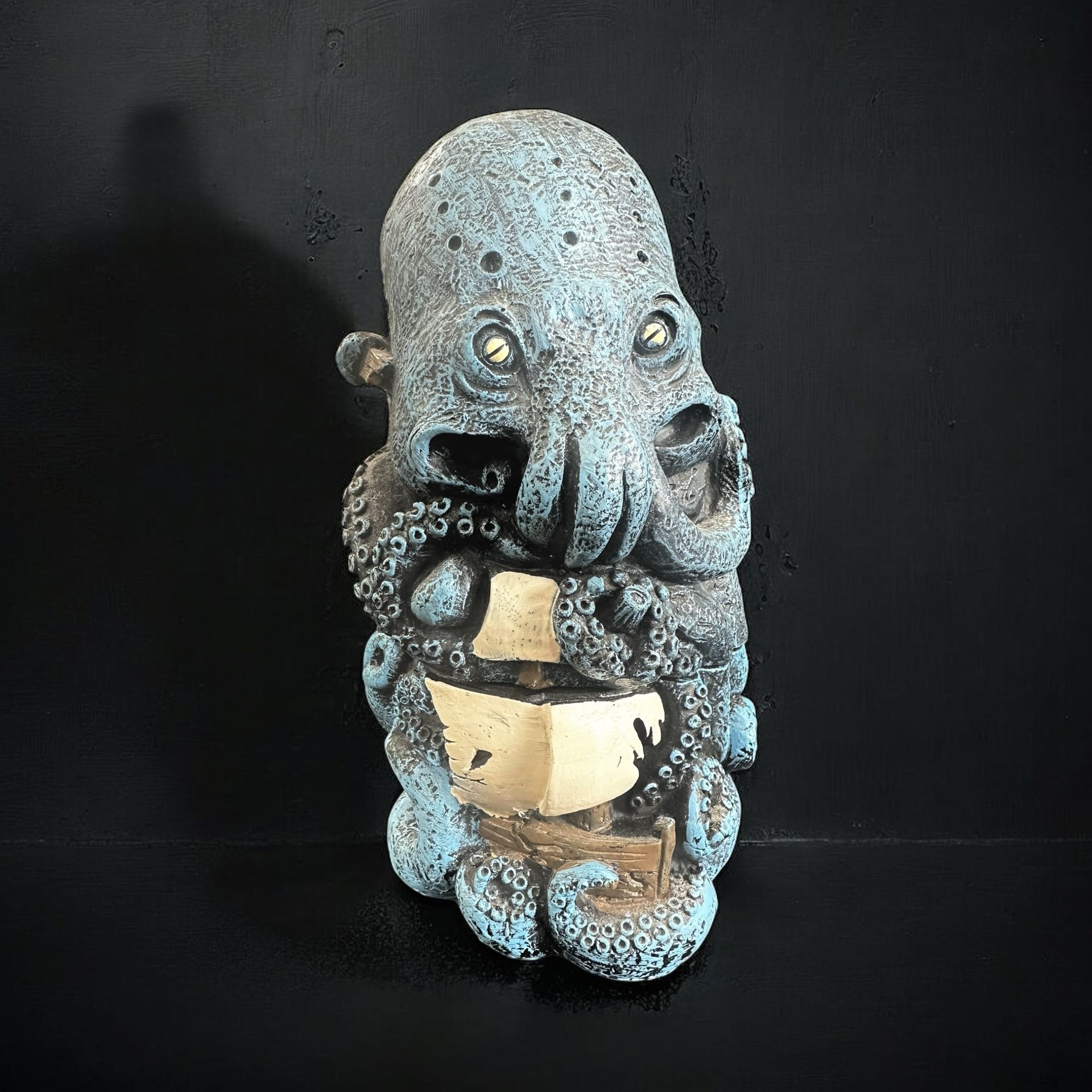 Old Spice Krakengard Men's Deodorant Kraken Figurine Holder Blue 9" Decor Figure