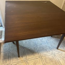 Kitchen Table And 4 Chairs