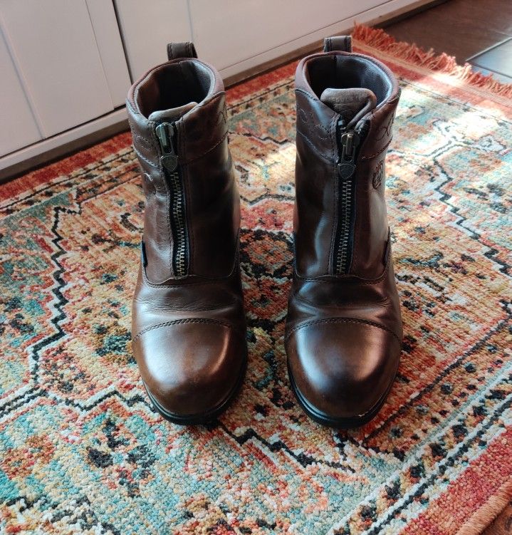 Waterproof Insulated ARIAT Riding Boot, Size 6.5