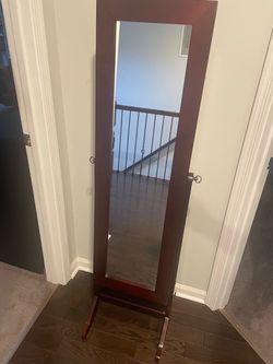 Mirror with inside jewelry box