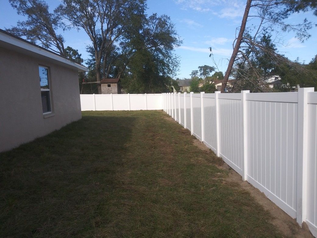 White Vinyl Fence for Sale in Port Richey, FL OfferUp