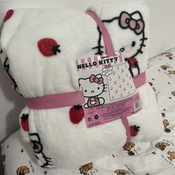 Hello Kitty Fulllqueen Strawberry Blanket 