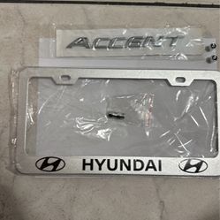 Hyundai Set of License Plate Frame and Valve Caps 