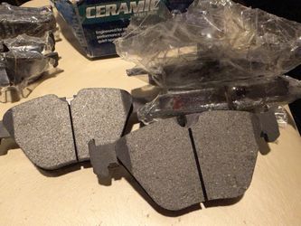 DuraGo Ceramic Front Brake Pads - BMW 525i (2004-2007) / 335i - New