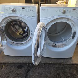 Whirpool Washer And Dryer Good Condition Like New 