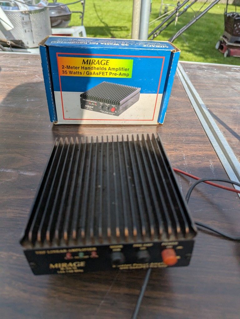35 Amp 2 M Handheld Amplifier 35 Watts