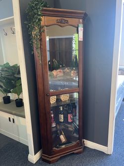 Display cabinet，$310