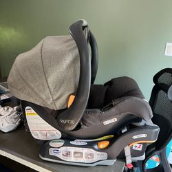 Chicco Keyfit 30 Infant Car seat 