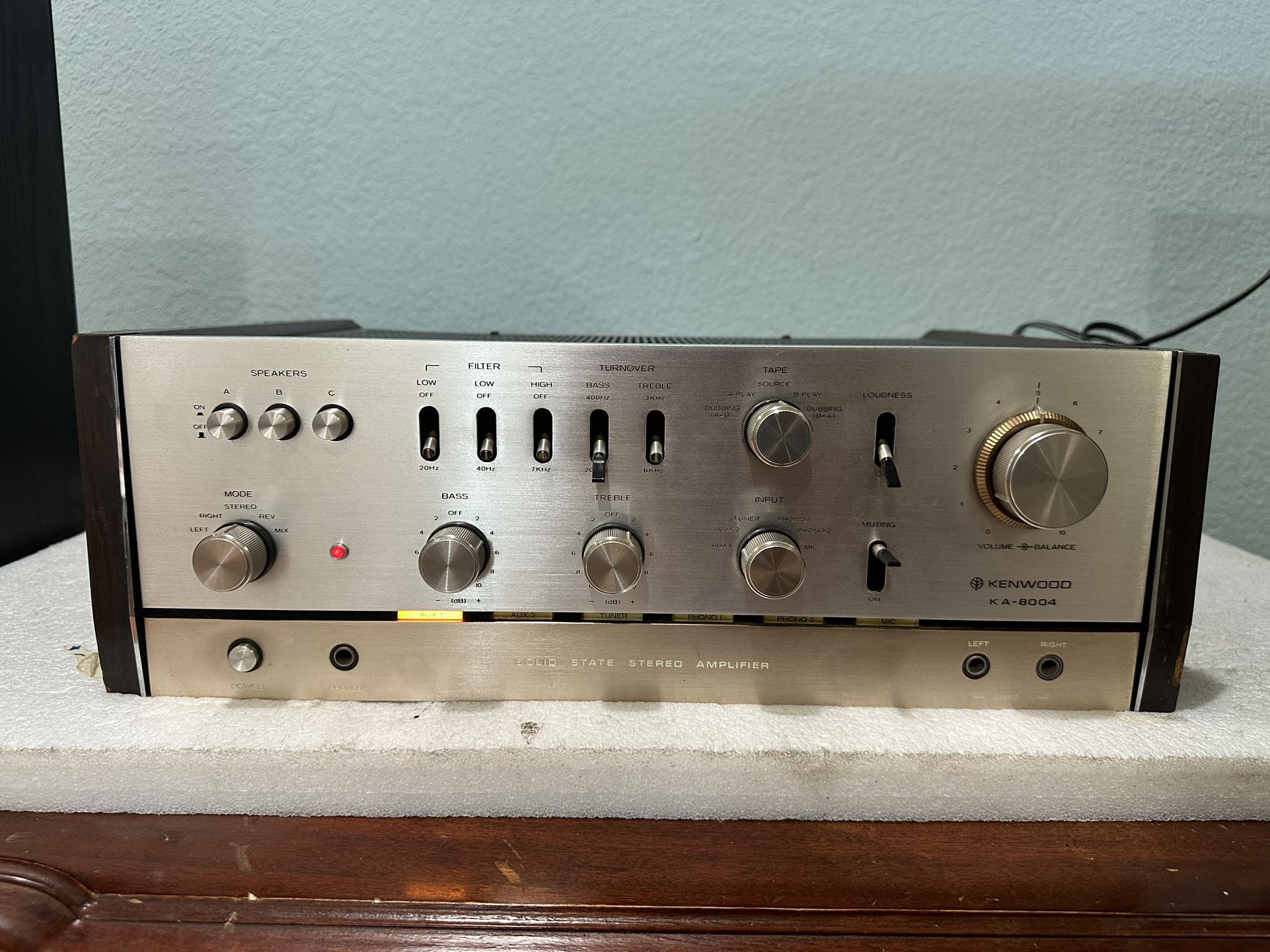 Vintage Kenwood KA-8004 Integrated Solid State Stereo Amplifier