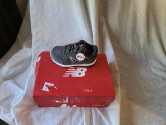 New Tennis Forked Size 5 1/2