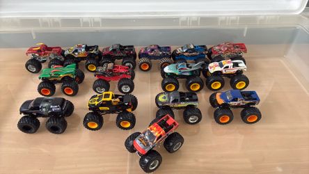 Hot Wheels 4x4 Monster Truck Lot Of 15 1/64 Scale