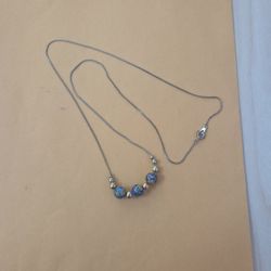 Beads Silver Tone Necklace 