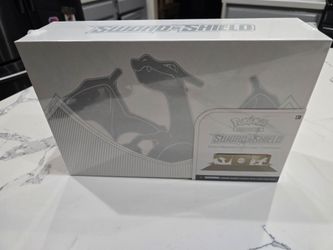Pokemon TCG Sword and Shield Ultra Premium Collection Charizard Box