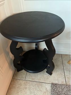 Side table great condition