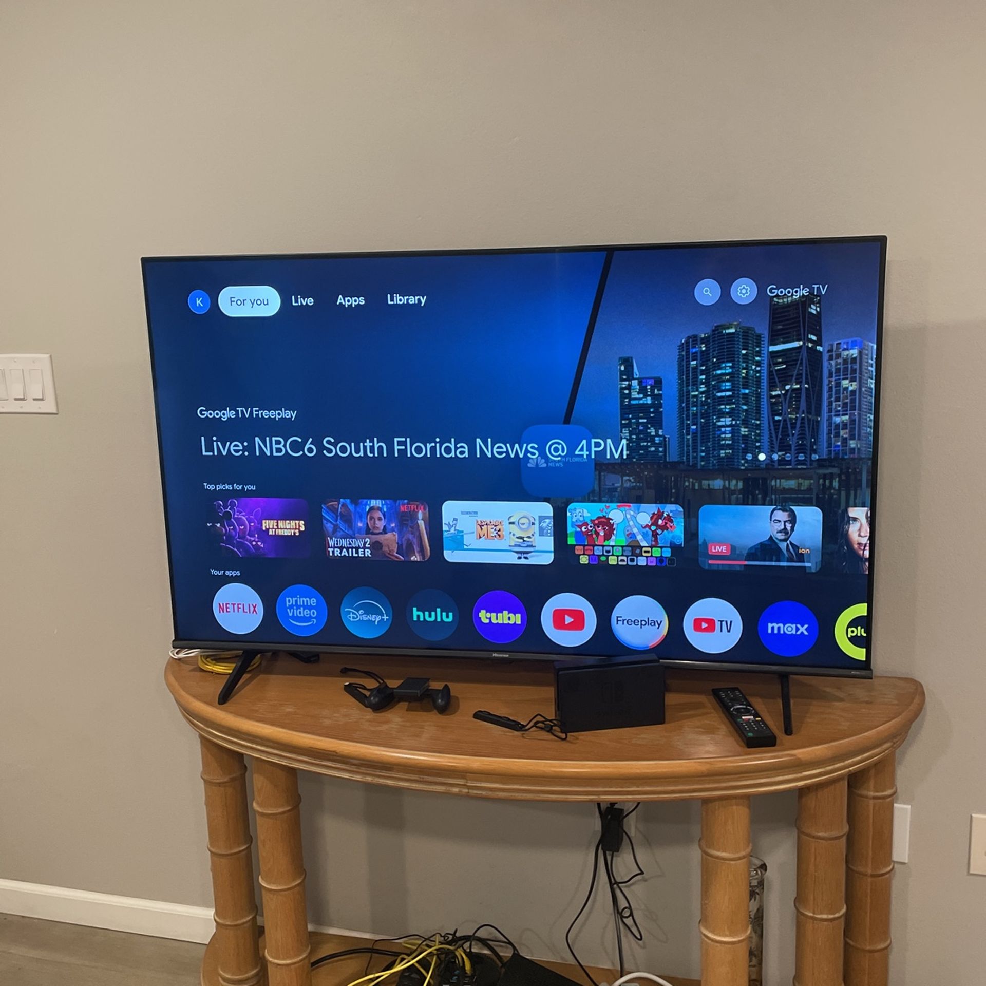 Hisense 55 Inch Used About 3 Months