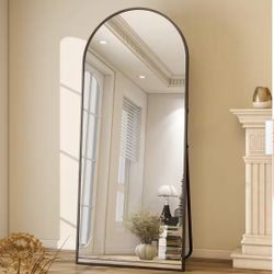 Black Arched Mirror