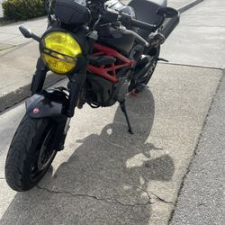 2012 Ducati monster 796 