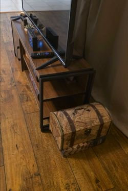 TV STAND.