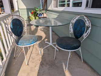 VTG MCM 50s Outdoor Bistro Table (36") and 2 Chairs
