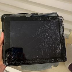Broken iPad Selling For Parts (worked Fine Before But Was Dropped)