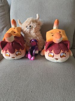 APHMAU PLUSHIES