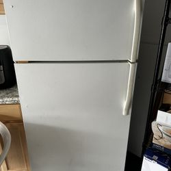 Refrigerator Fridge 