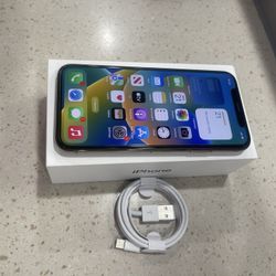 iPhone XS 256g Factory Unlock Like New 