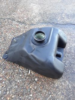 Like new ltz 400 suzuki gas tank