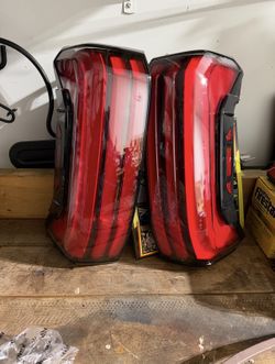 3 Gen Tundra Tail Lights