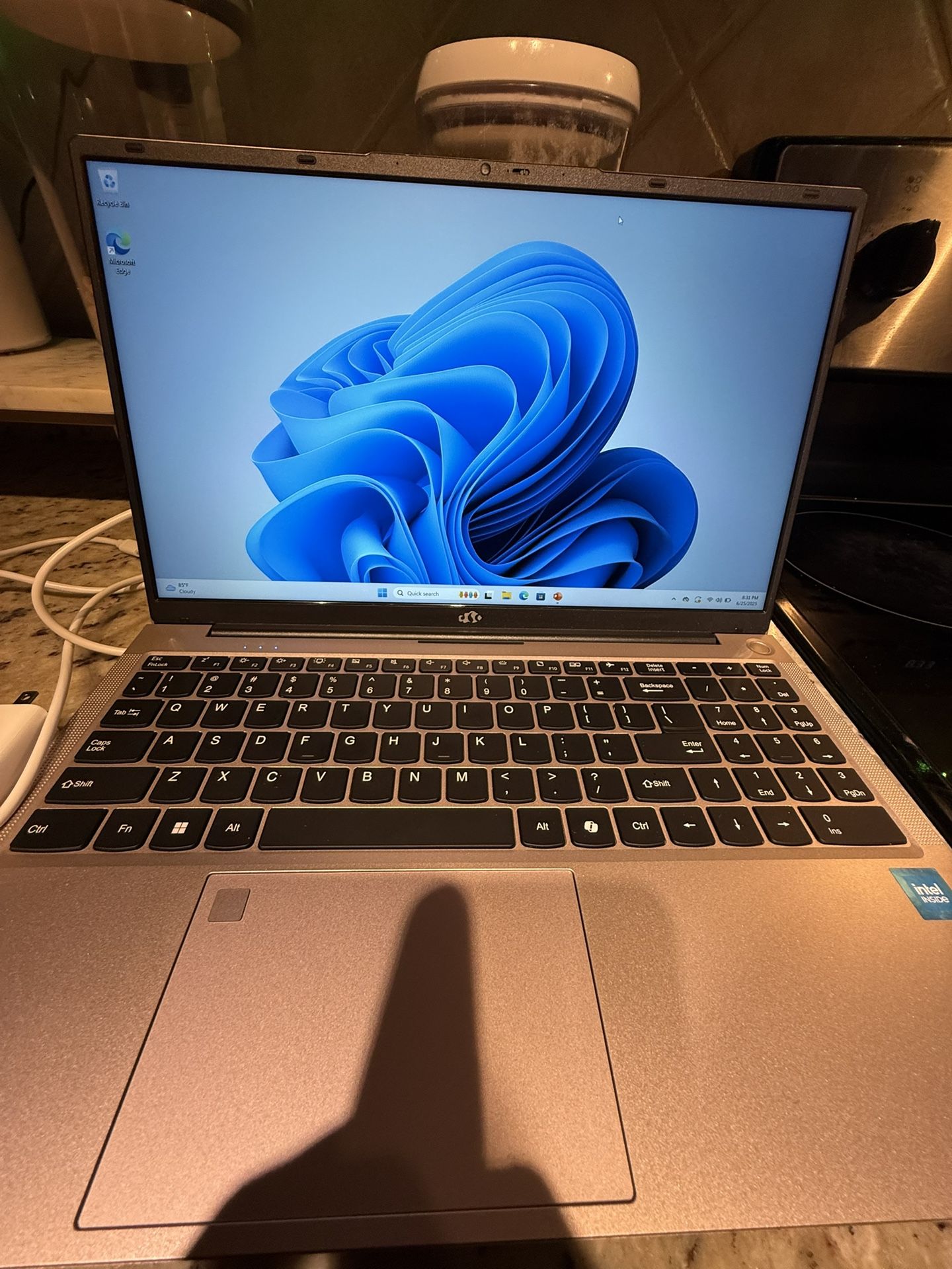 15.6-FHD-Laptop Student-Laptop, 8GB RAM 256GB SSD Intel Pentium Quad Core N100 (Beat to i3-1115G4 Up to 3.4GHz), Laptop-Computer with Backlit Keyboard