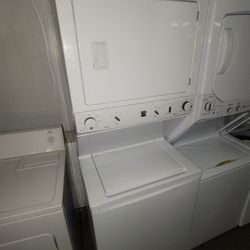 Kenmore 27" Wide Apartment Size Top Load Washer With ELECTRIC 220VOLT DRYER Stackable Laundry Center 