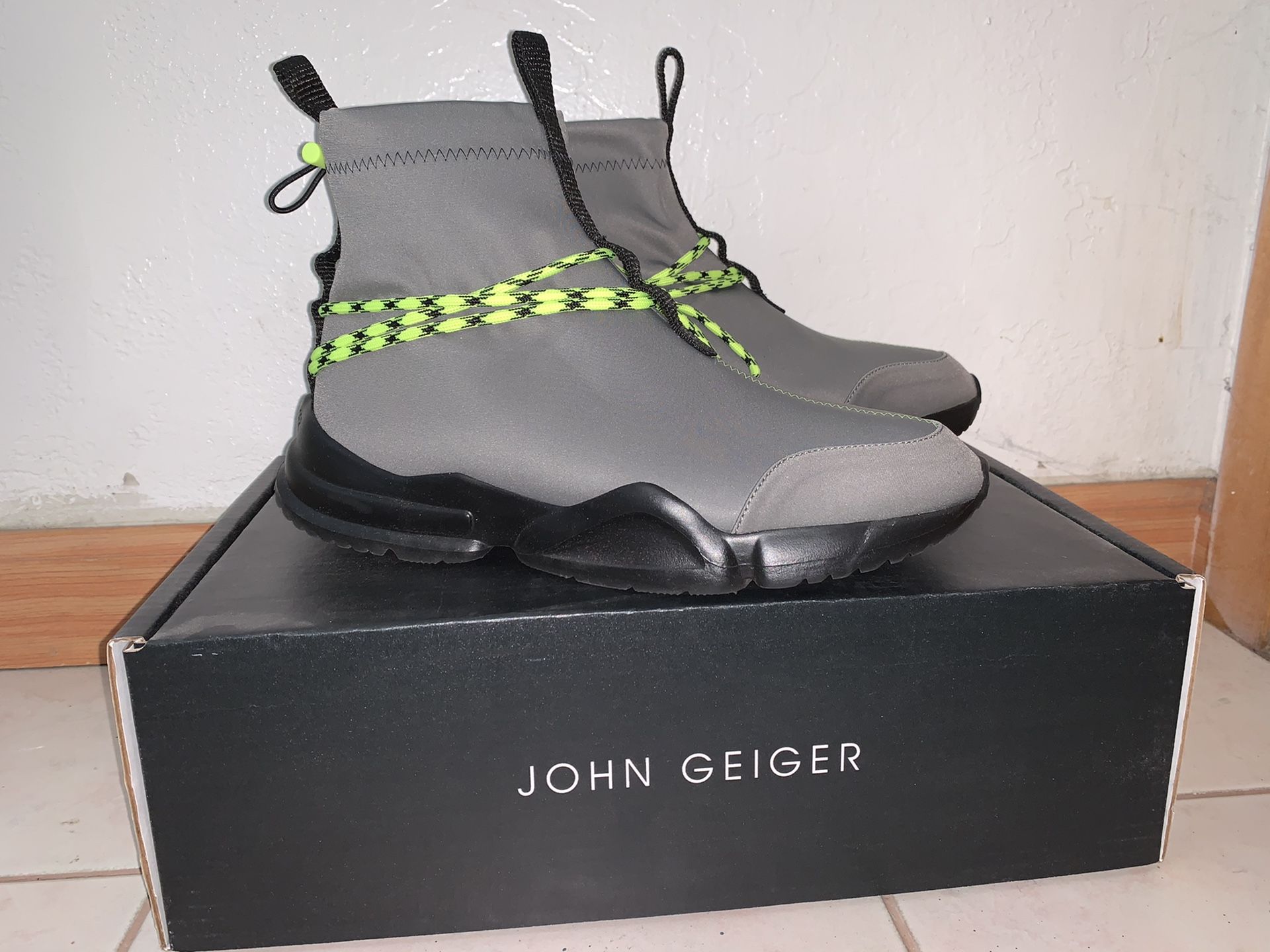 John Geiger Stealth Volt 002