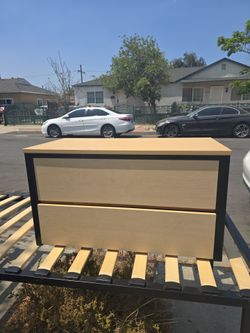 Free 2 drawer dresser