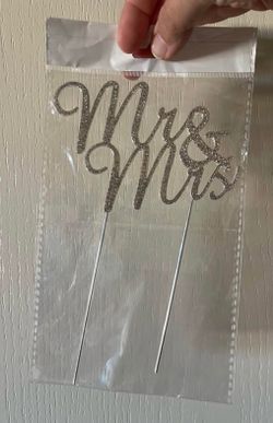 Mr & Mrs Cake Topper
