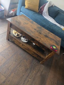 Lift-Top Coffee Table