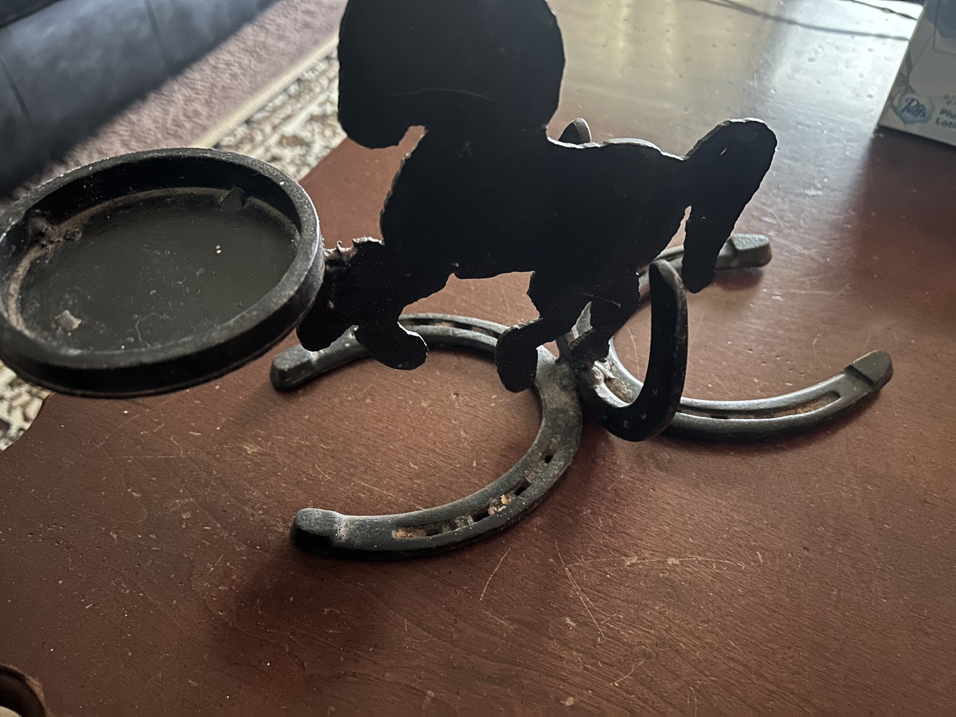 Horse Shoe Candle Holder