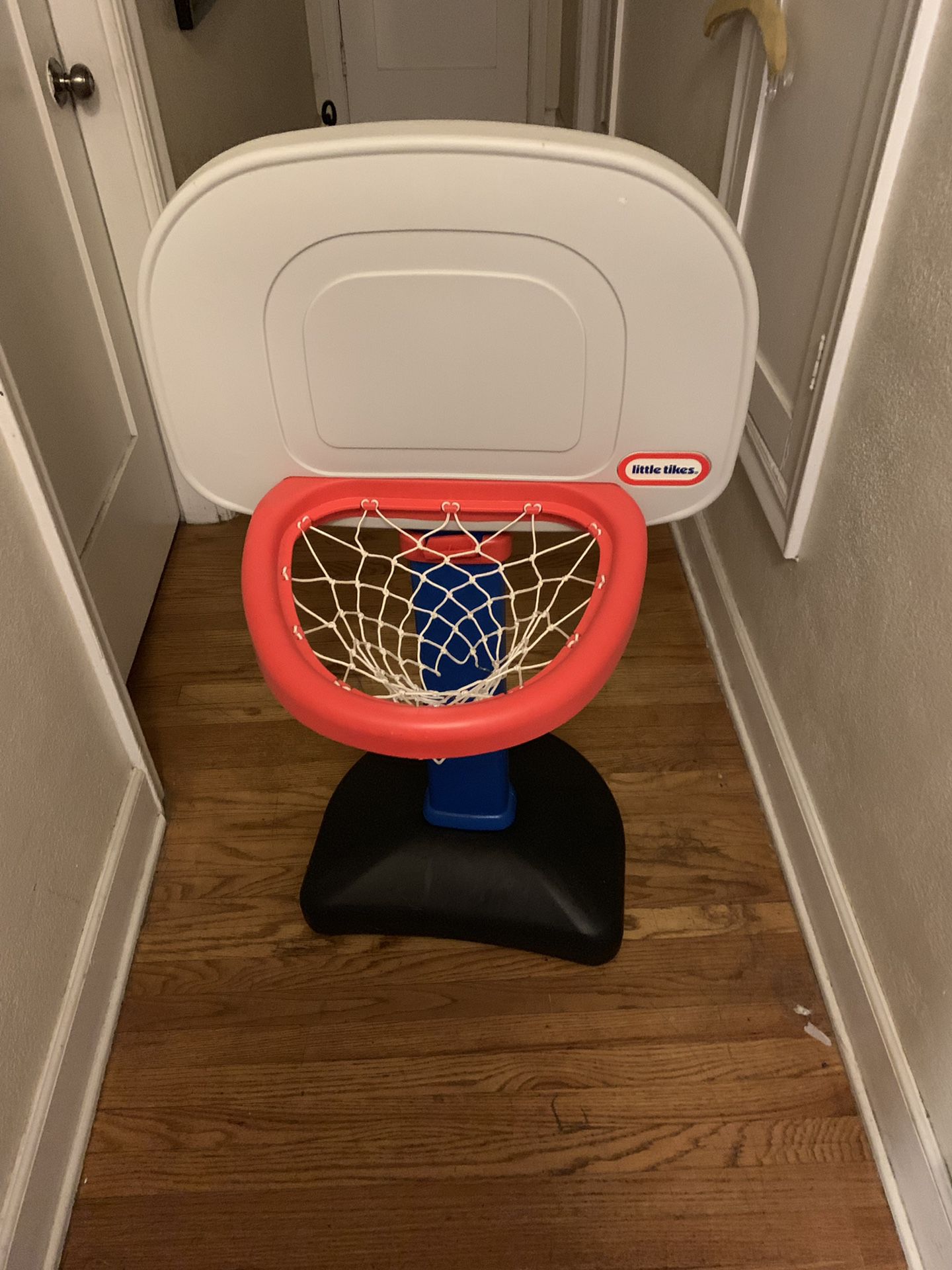 Basketball hoop new condition