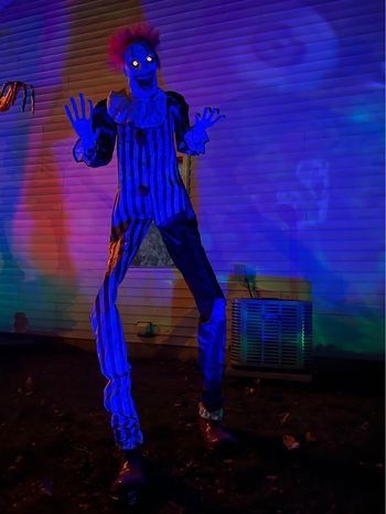 Spirit Halloween Creepy Towering Clown