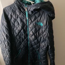 North Face Small (Size 7-8) Parka