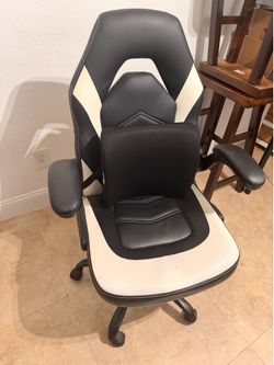 Gamer Chair with backrest