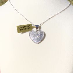 Moissanite 2CTW Heart Pendant & Chain [Never worn before]