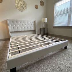 New Queen Size Platform Bed Frame 