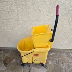 Rubbermaid Mop Bucket / Balde para Mapiar