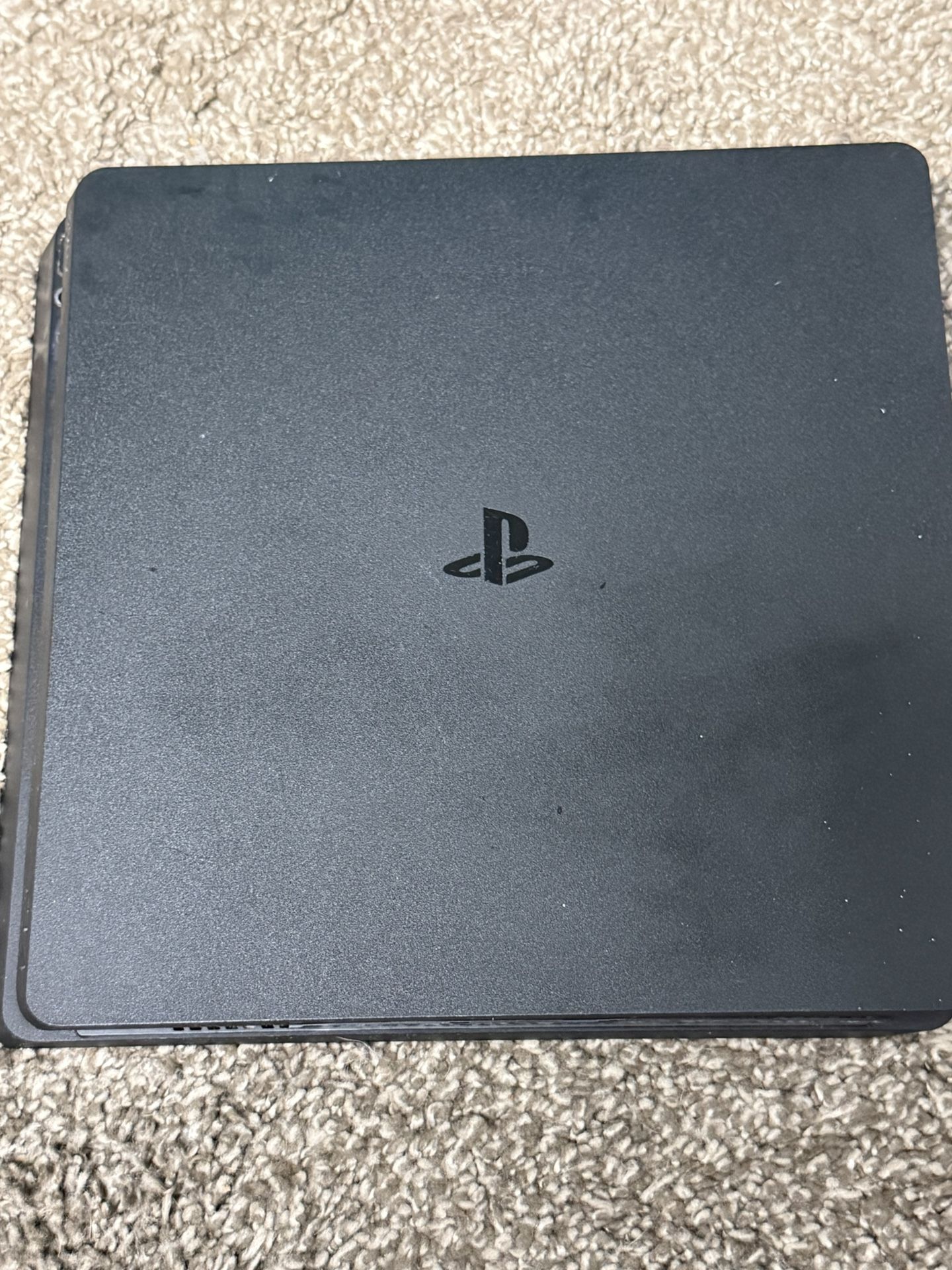 PlayStation 4 Slim