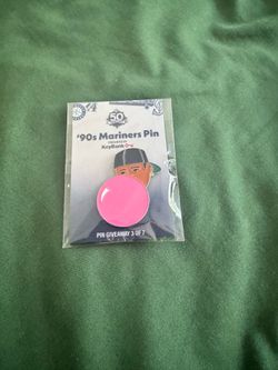 Griffey Bubble Gum Pin