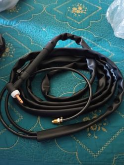 TIG TORCH FLEXIBILITY-torch head adjusts to make any angle weld, ideally on thin materials
AIR COOLED TIG TORCH- size 17, single flex head TIG torch w