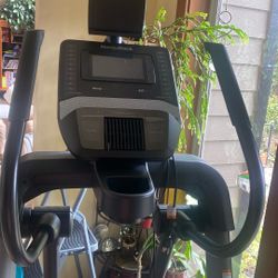 Nordic Track Free Stride Trainer