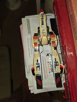 Vintage Bandai Jetfire Transformers Action Figure *INCOMPLETE PARTS OR REPAIR*