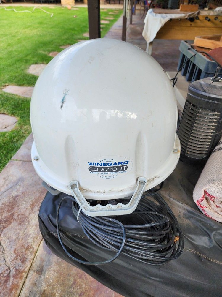 Potable satellite Dish And Receiver