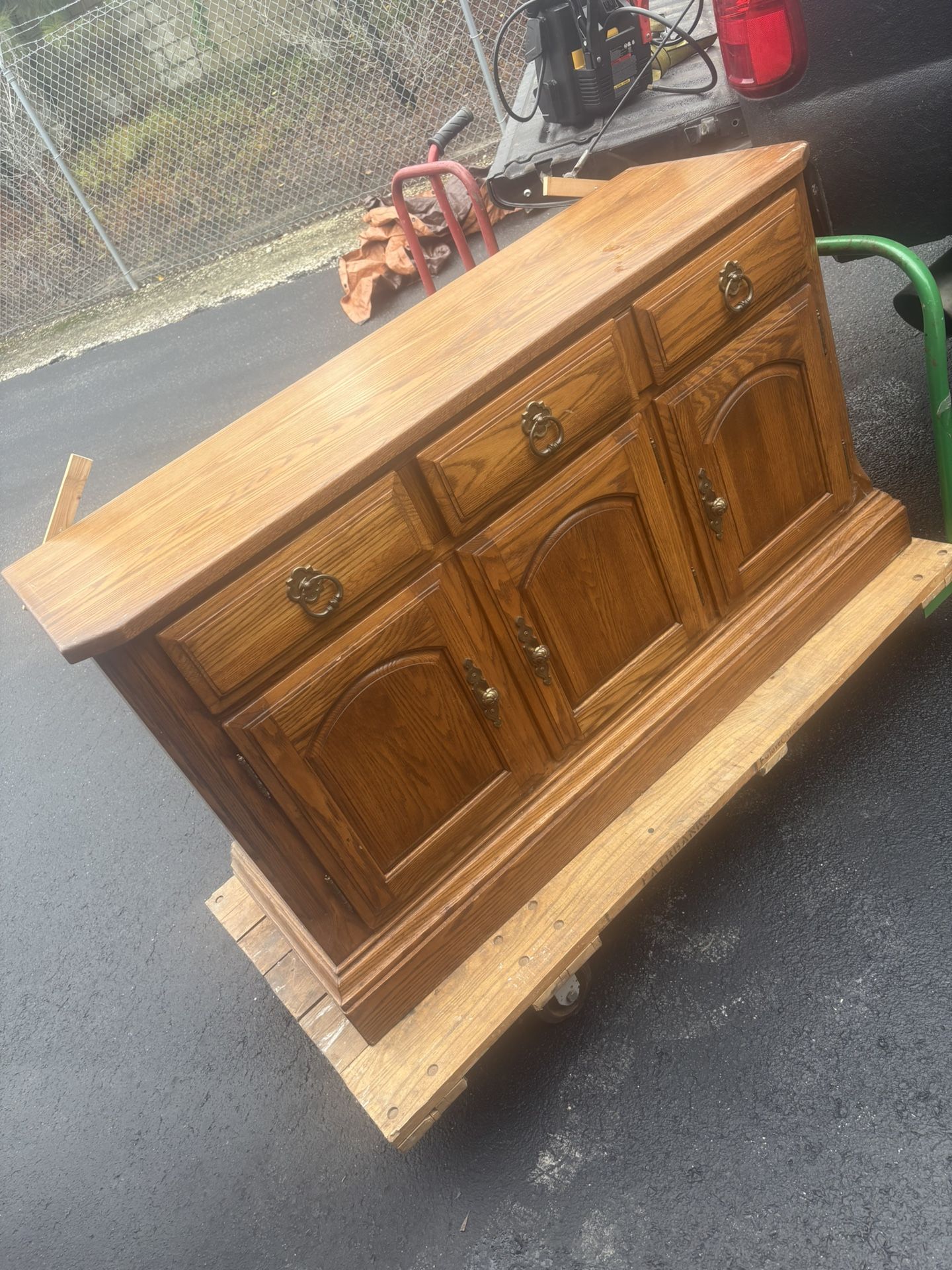 Nice Dresser Set Good Deal